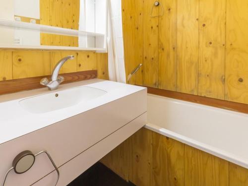 Appartement fonctionnel proche pistes, balcon vue vallée, 6/7 personnes