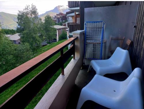 Appart 3 étoiles 6 pers au pied des pistes vue spendide sur la montagne les 2 alpes 1800 m