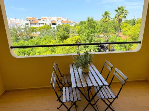 Authentic apartment, 2 lovely private balconies