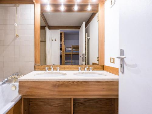 Studio confortable au centre avec balcon