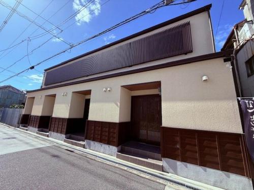 Tsu Stay Namba 3BR 4 Double Beds 2 futons OPT