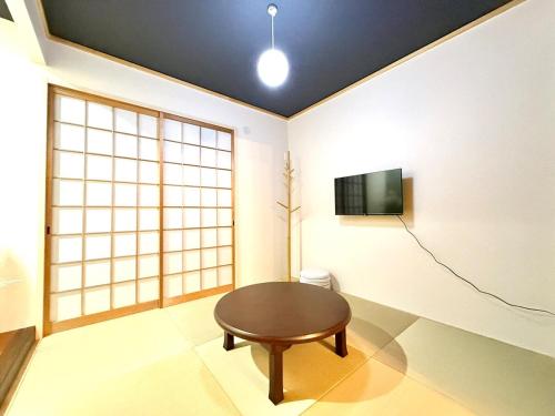 Tsu Stay Namba 3BR 4 Double Beds 2 futons OPT