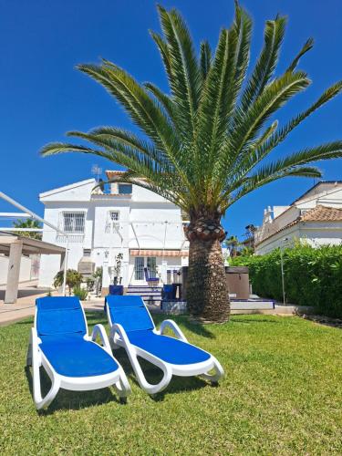 Family Villa Private Pool Large Outdoor Area PMT40