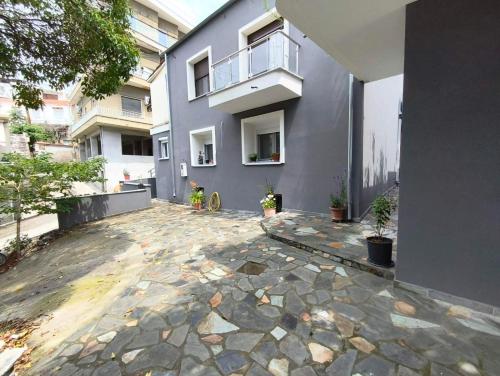 Giovanni's House