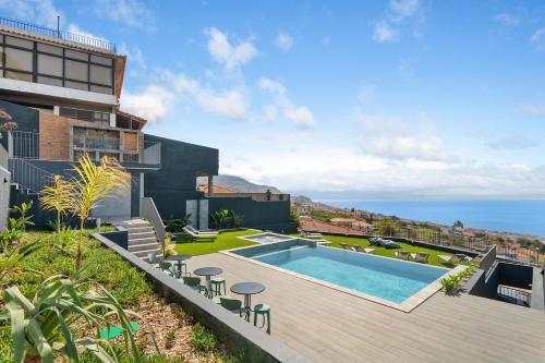 Villa Elizabeth - The View 1