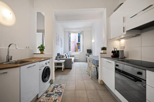 Foto In the heart of Old Nice - 2min. from Cours Saleya and Promenade des Anglais 2