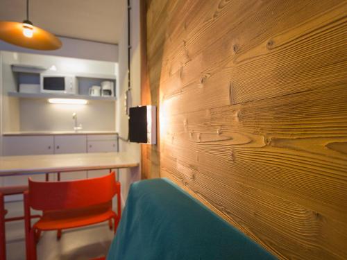 Studio rénové ski aux pieds avec balcon