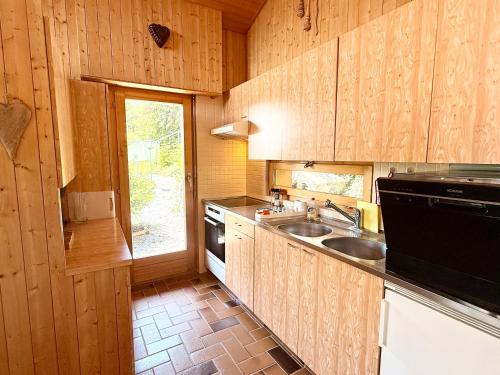 Chalet L'Arzette à Anzère à 2 pas du centre avec magnifique vue sur les montagnes