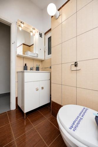 Art House by InFox Suites - City Center Retreat