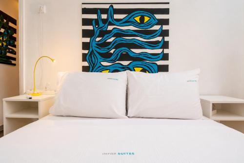 Art House by InFox Suites - City Center Retreat