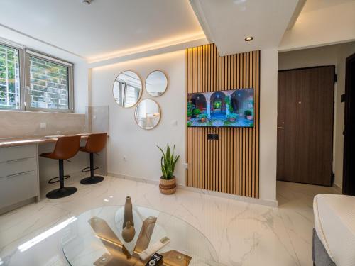 Urban Calm Studios 01