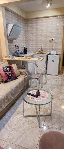 White tower central apartment