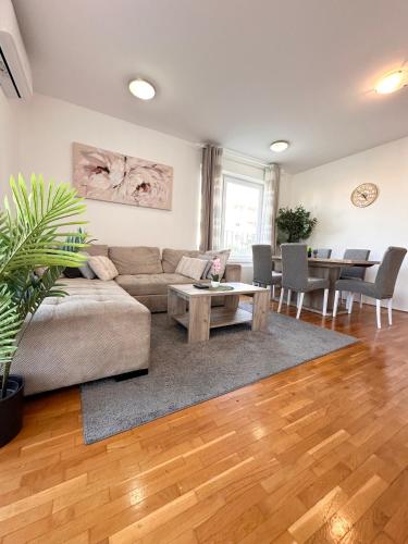 Apartment Petra