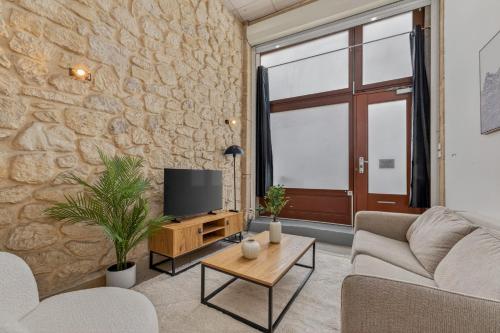 Paris, aux portes du Marais, Duplex de caractère climatisé, 2 chambres