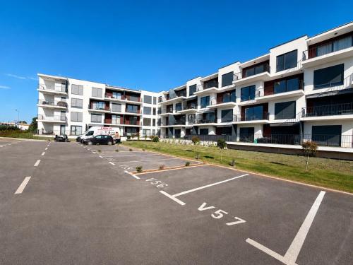 Hugo Luxury Umag - New Apt with Garden & Parking