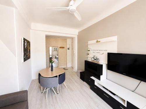 Apartment Port