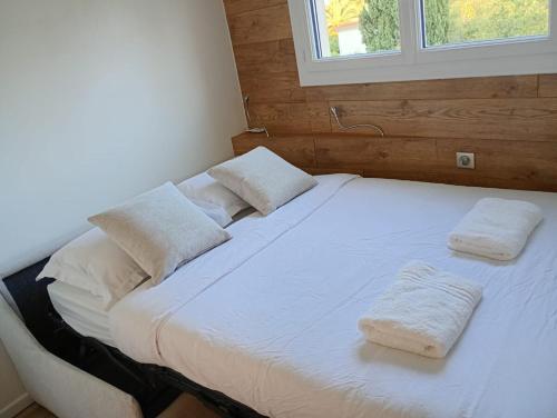 Amazing 2 Bedroom Cannes Apartment Behind Martinez Hotel