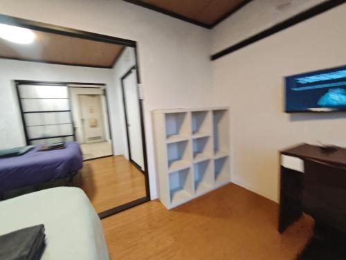 Kyoto Long-Stay Apt Two Double Bed or One Double bed 31 Days Only