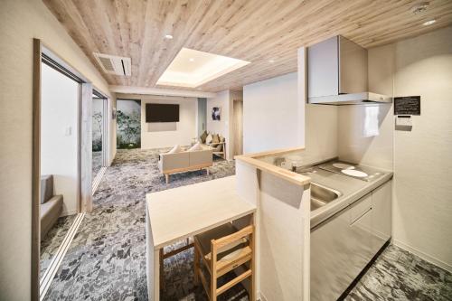 WELLSTAY Osaka Namba Apartment hotelｰcoco chill - Vacation STAY 22220