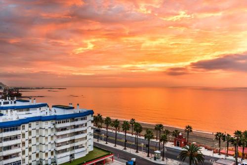 Benalbeach With Pools And Seaview - Happy Rentals