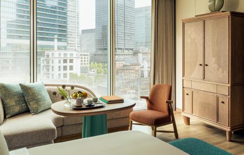 Four Seasons Hotel Tokyo at Marunouchi