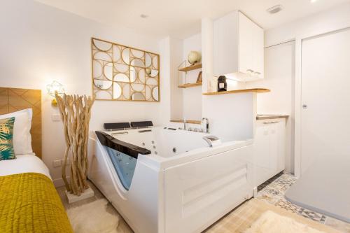 Love room - 2P with Jacuzzi