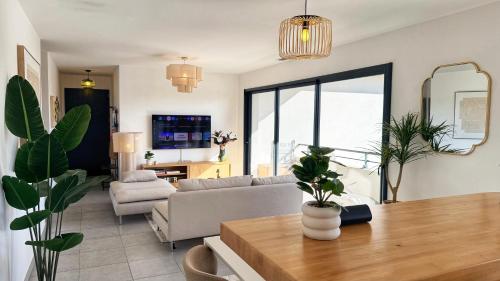 Appartement climatisé avec piscine et sublime vue