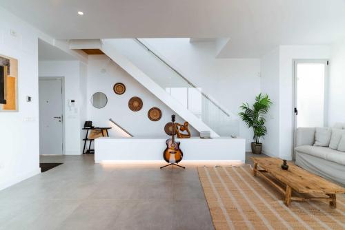 Palm Beach 3 bdr terraced house with Jacuzzi