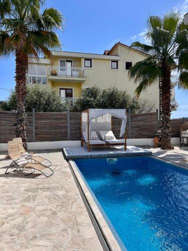 Seaside villa with private pool Home By The Sea - Villa Trogir