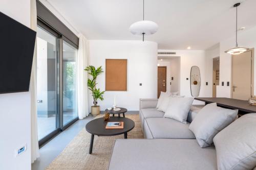 Vyronos Prestige Residence III by UPSTREET