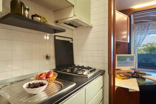 Delmirani's Book Apartments - Vatican View photo 51