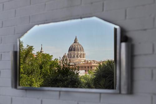 Delmirani's Book Apartments - Vatican View photo 48