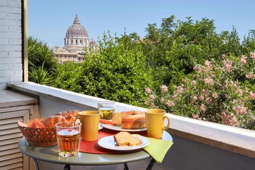 Delmirani's Book Apartments - Vatican View photo 52