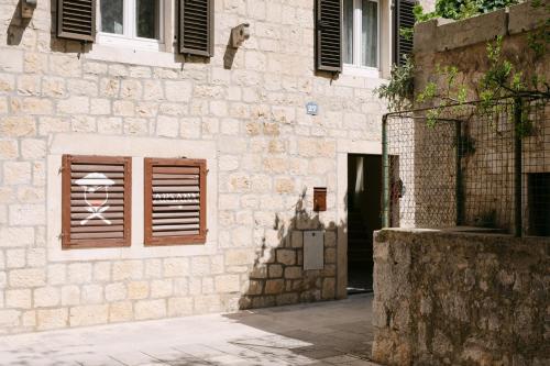 Arsana - Rooms & Apartments