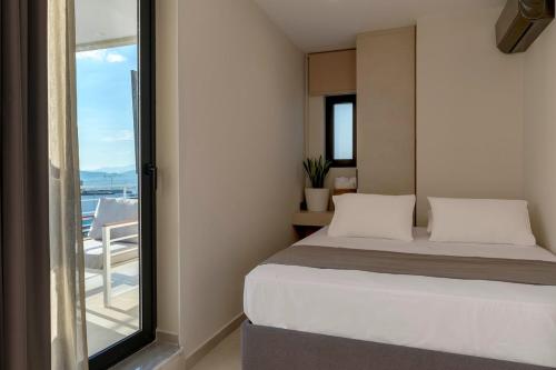 Lycabettus Loft - Private Jacuzzi & Skyline Views