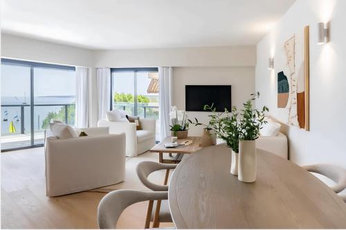Amazing 2BR with Terrace - Sea View - Palm Beach