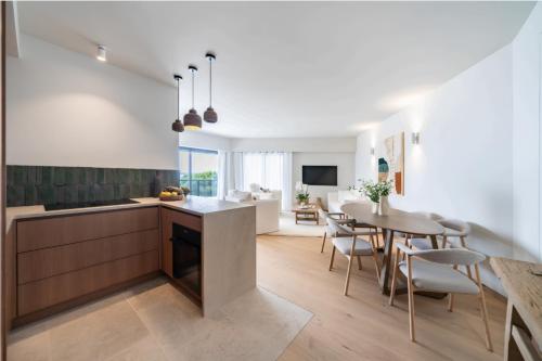 Amazing 2BR with Terrace - Sea View - Palm Beach