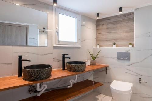 Aether Penthouse - Whirlpool & Acropolis View
