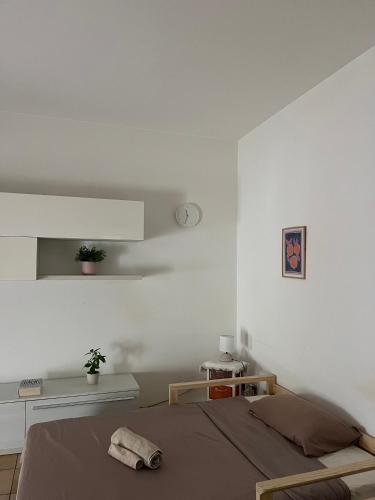 Cozy studio in Bovisa, close to Tram bus and Train
