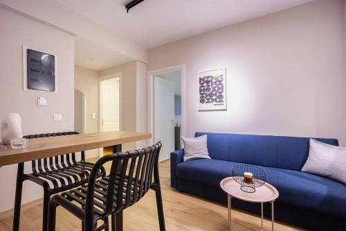 Kefi - Bright 2BR Athens Apartment