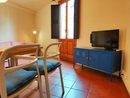 RL Spacious 2-Bed Apt on La Rambla. Wifi Central