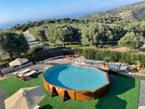 Foto Violetta - Nature's Palace with private pool & view 1