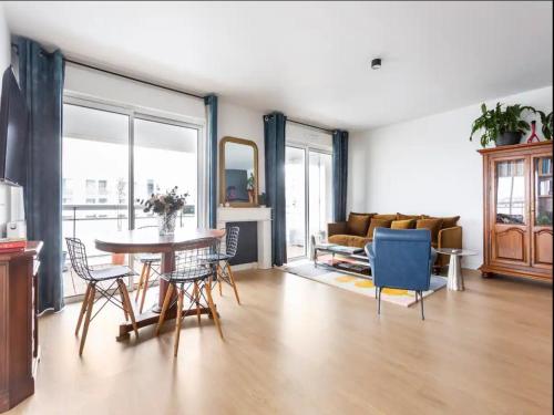 Chambre confortable chez l'habitant avec grand terrasse