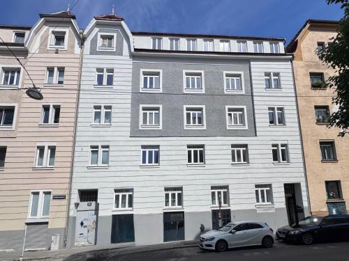 4friends BnB Apartments Vienna, near Schönbrunn Palace, Stadthalle & U3 Metro
