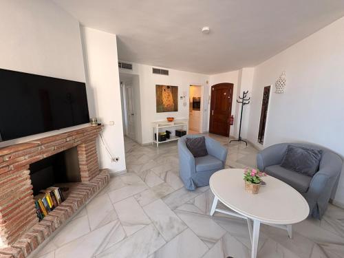 Your seaside retreat in Puerto Marina