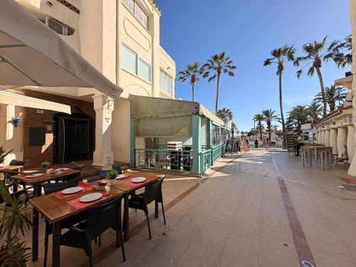 Your seaside retreat in Puerto Marina