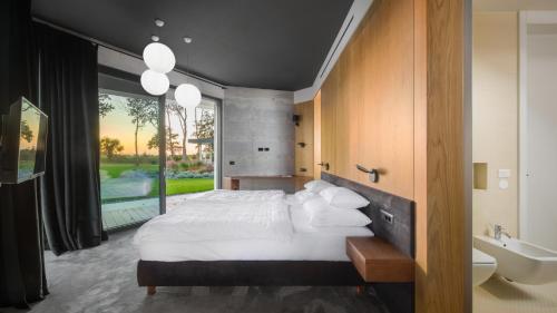 Villa Calvia Crispinilla by Villas Guide
