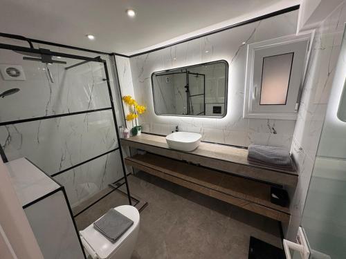 Luxury Garden Studio in Koukaki Prime Location
