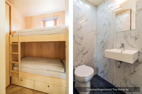 a bathroom with a bunk bed and a toilet and a sink at Texelcampings - Kogerstrand in De Koog