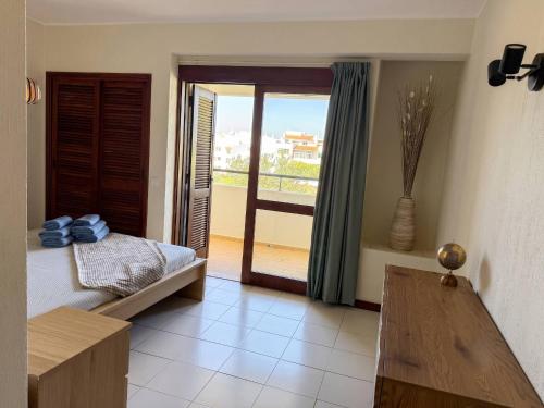 Authentic apartment, 2 lovely private balconies